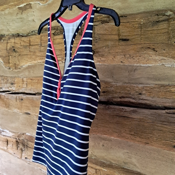Beach House Navy & White Striped Racerback Tankini Top Size 14 - Picture 3 of 6